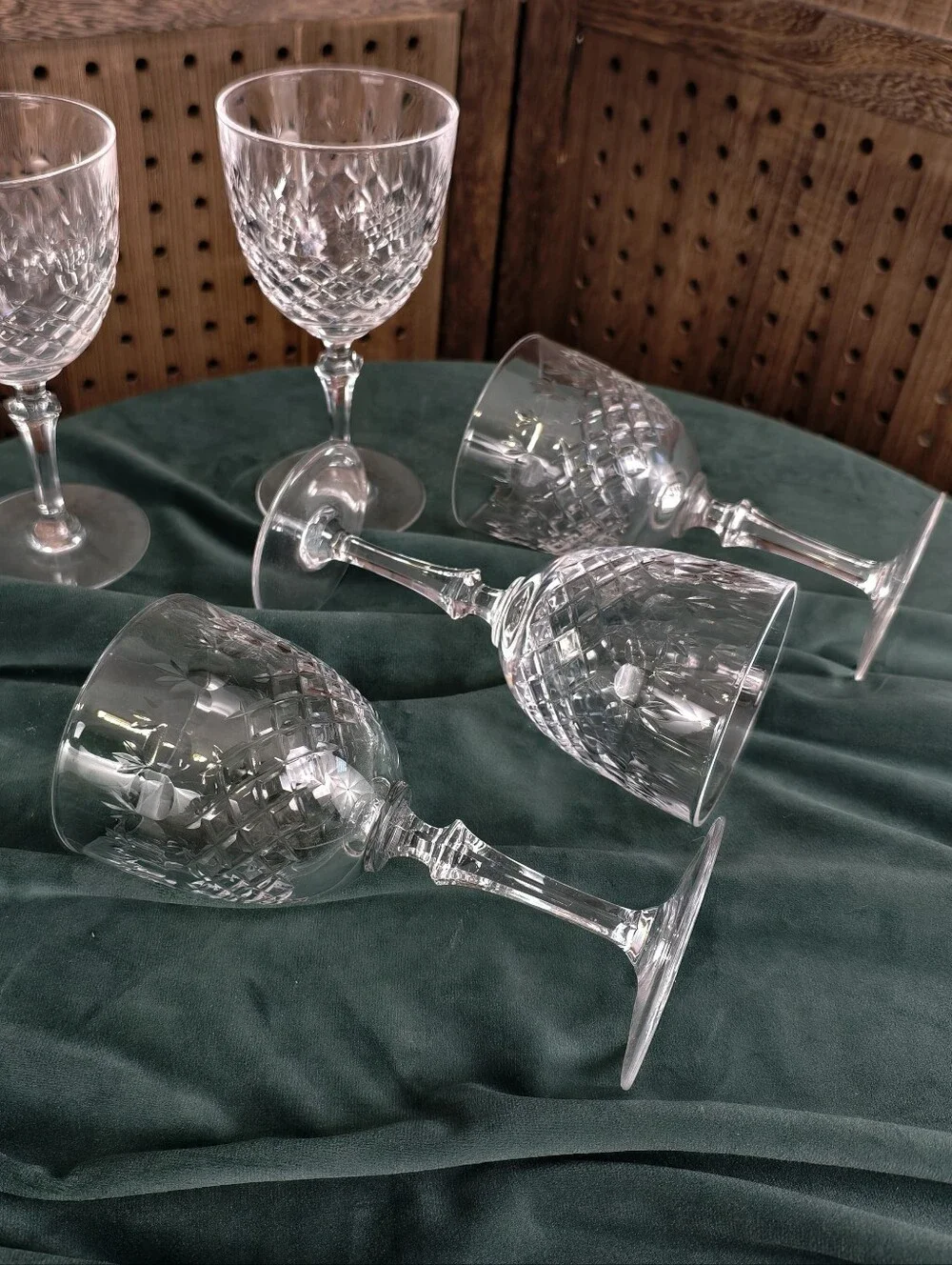 Set of 5 Cut Crystal Wine Goblets – Diamond Cut
